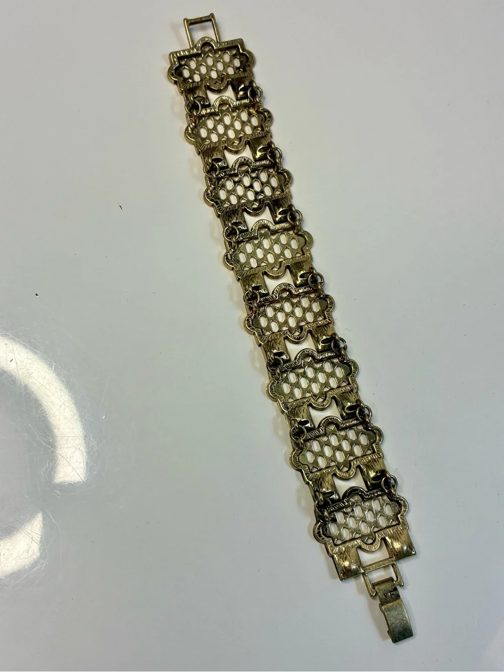 Gold-Tone Filigree Link Bracelet with Clear Stones Classic Timeless Lightweight